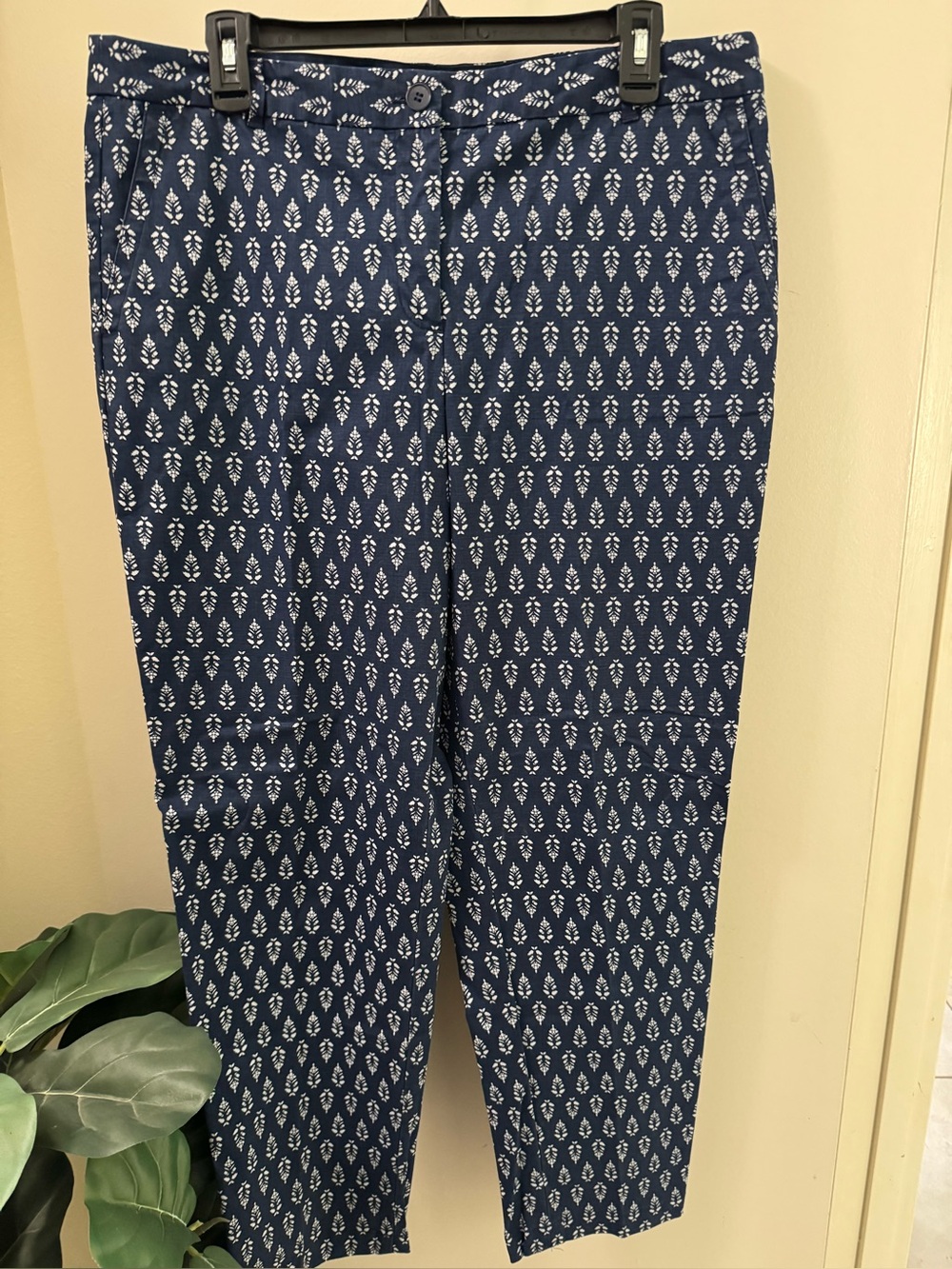 Talbots Navy Leaf Print Chino Pants Summer Slimming Size 12 The Weekend Chino